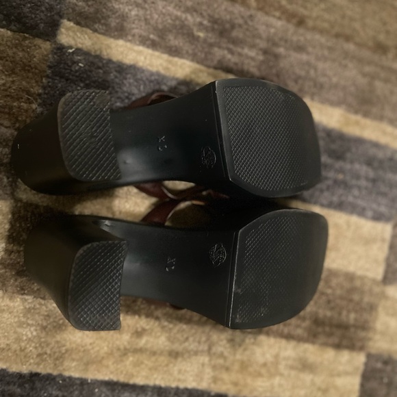 VINTAGE 90s Chunky Heels - Picture 16 of 16